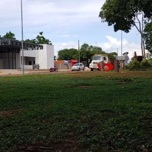 Prefeitura de Água Boa inicia construção de novo estacionamento no centro da cidade; VÍDEO