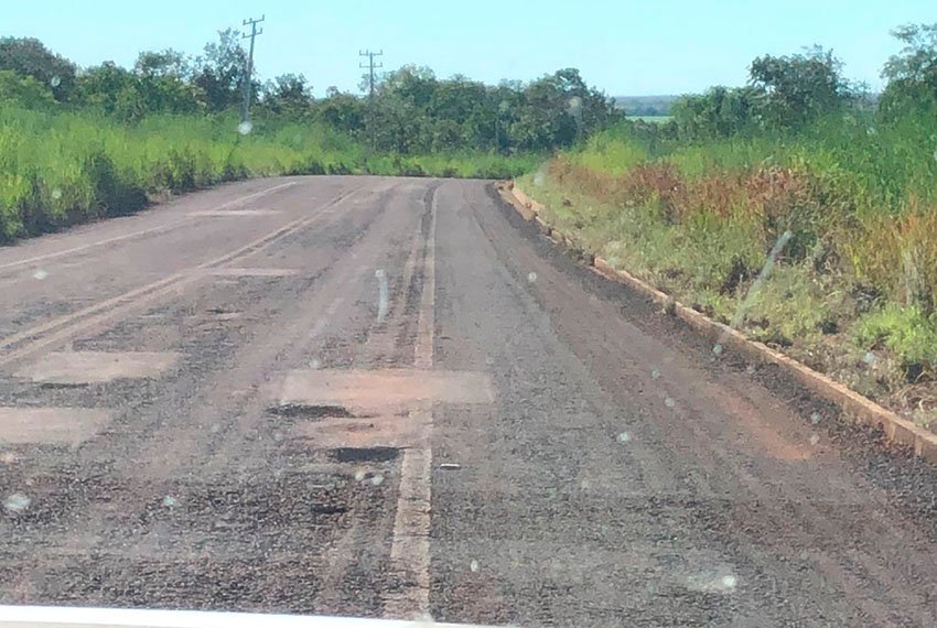 Moradores e usuários da MT-240 voltaram a reclamar dos buracos